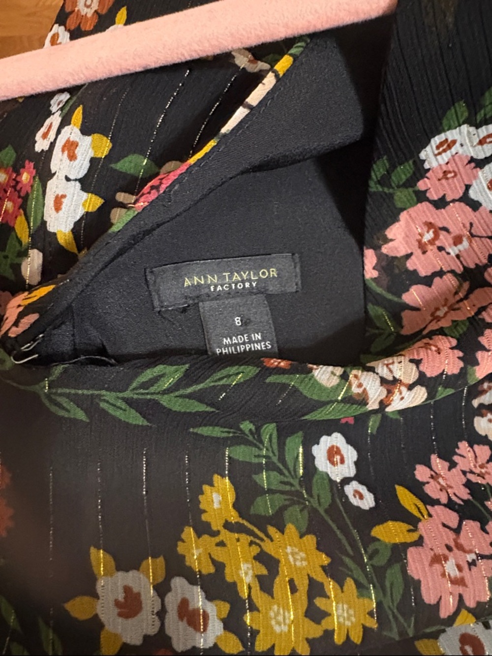Ann Taylor Factory Floral Midi V-Neck Dress in Black w/ Pink & Yellow, size 8 - Picture 8 of 10